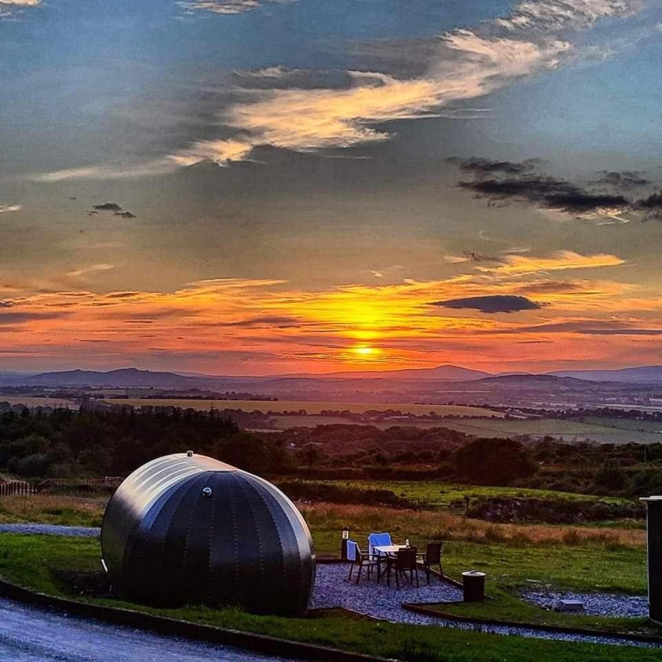 Forth Mountain Glamping Ballintlea 外观 照片